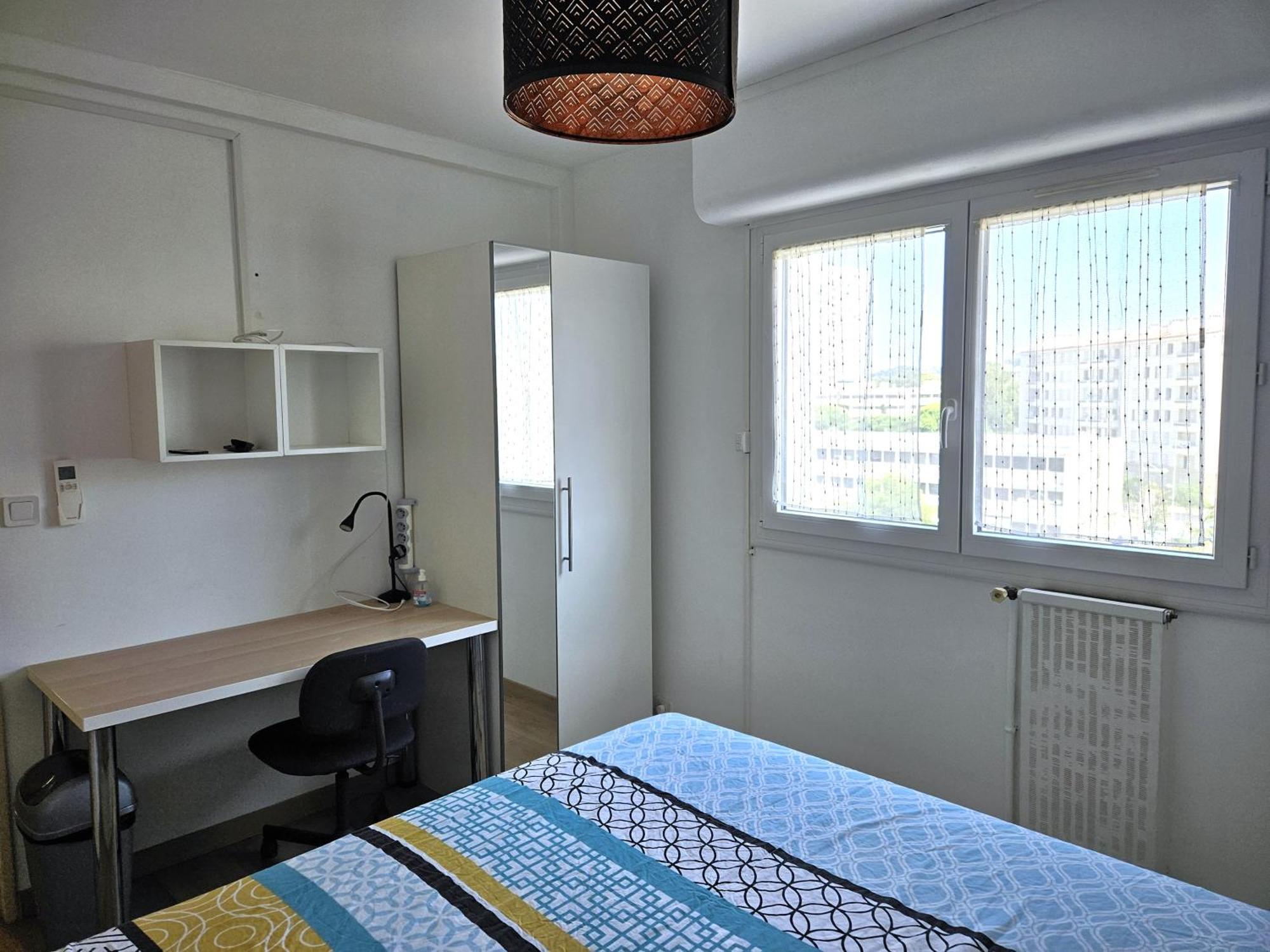 Chambre En Colocation Fille, Proche Mer, Climatisation Toulon Exterior photo